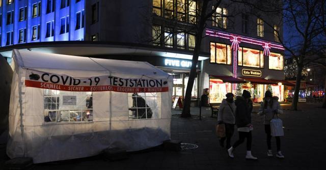 江南体育官网-德国疫情加重发病率居高不下 德甲重回“空场时代”